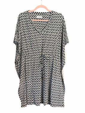 Calvin Klein NWT Black & White Chevron Caftan Swim Cover-up Size 10